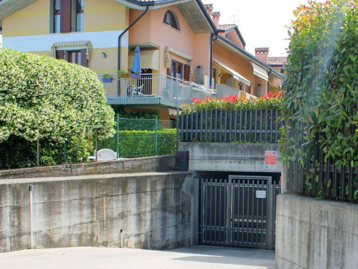 Small Residence Of Only 18 Apartments With Swimming Pool Лацизе Екстер'єр фото