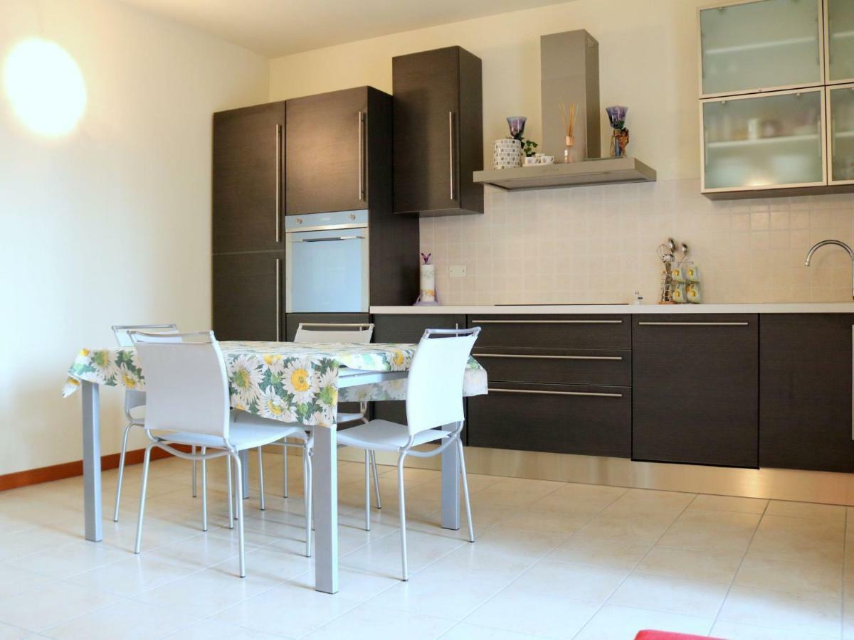 Small Residence Of Only 18 Apartments With Swimming Pool Лацизе Екстер'єр фото
